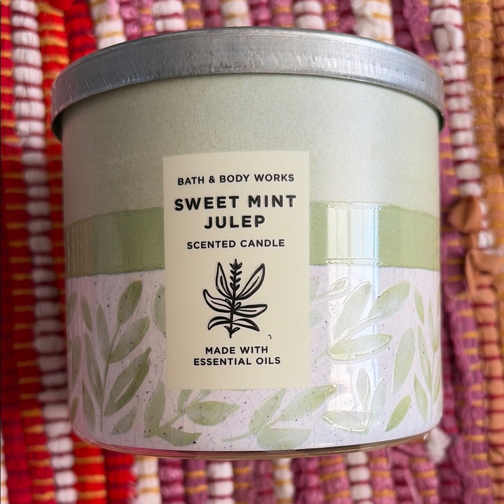 Bath and body works candle- sweet mint julep